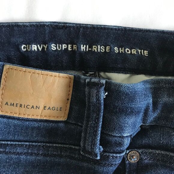 American Eagle Next Level Super Hi-Rise Curvy Shortie Jean Shorts sz 4 W26 EUC! - Picture 4 of 11